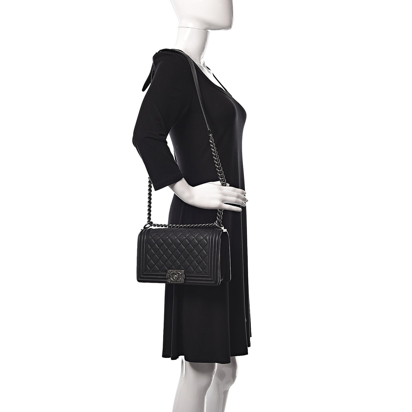 Caviar Quilted Medium Boy Flap Black