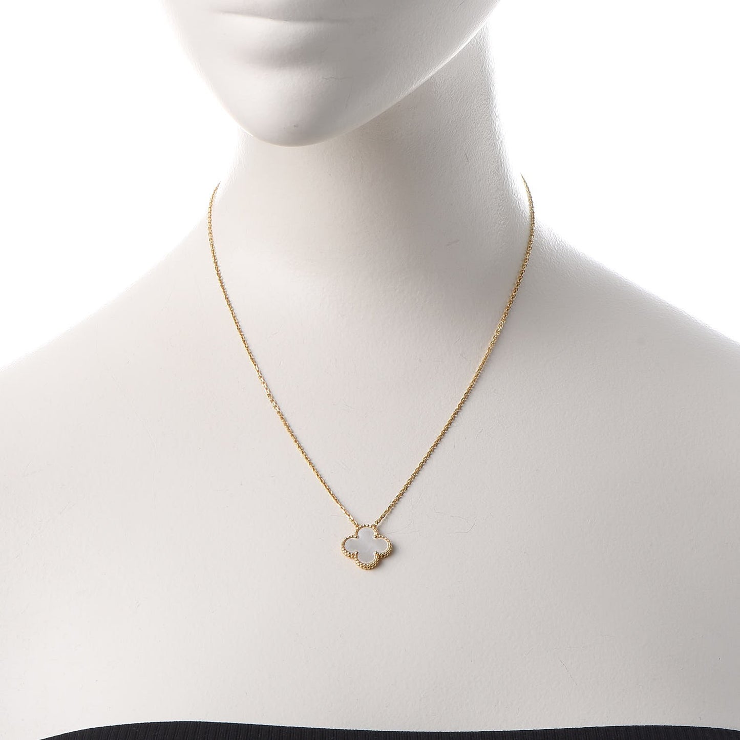 18K Yellow Gold Mother of Pearl Vintage Alhambra Pendant Necklace