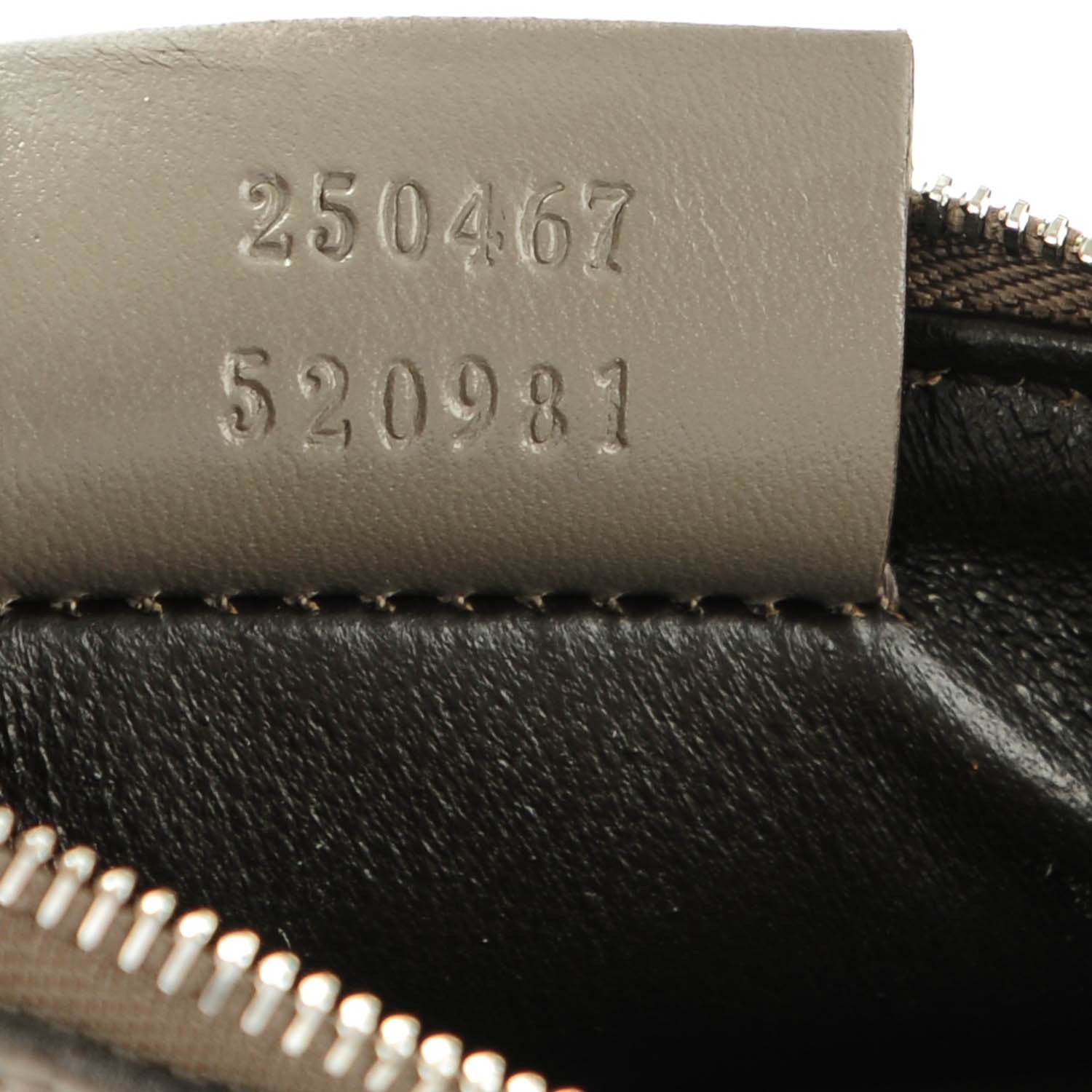Gucci Calfskin Diamante Embossed Key Case Grey 7 of 7