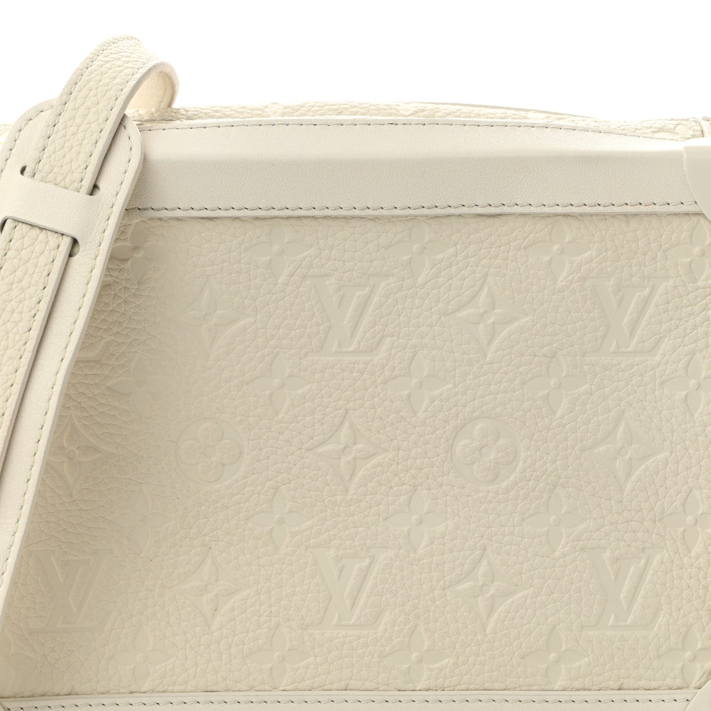 Taurillon Monogram Solar Ray Soft Trunk Powder White