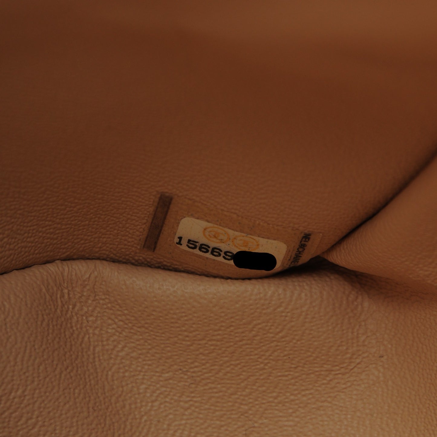Caviar Quilted Jumbo Double Flap Beige Clair