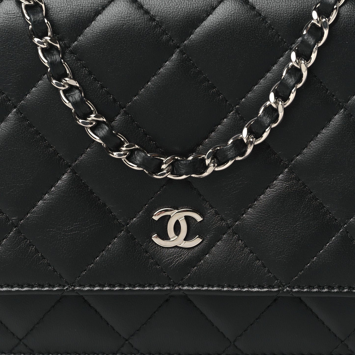 Lambskin Quilted Wallet On Chain WOC Black