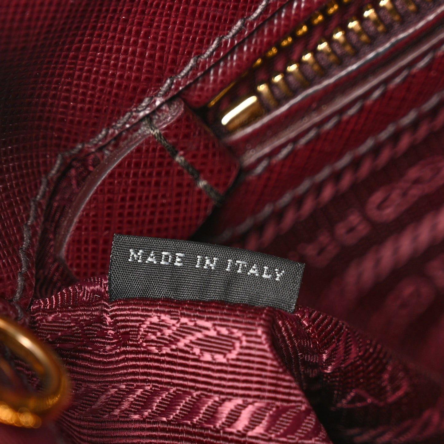 Saffiano Lux Small Galleria Double Zip Tote Cherry