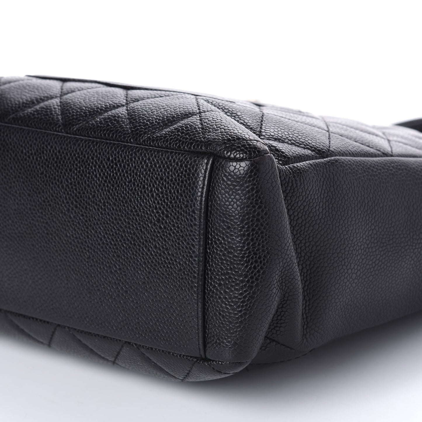 Caviar Quilted Petit Shopping Tote PST Black