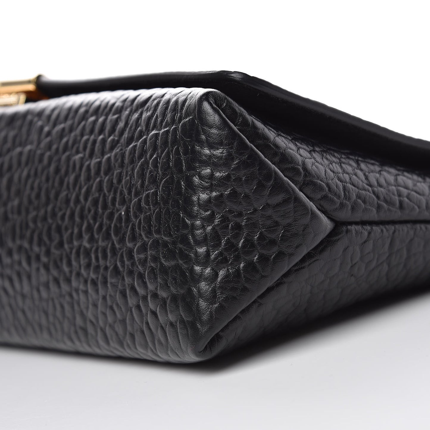 Signature Grain Medium Mildenhall Crossbody Bag Black