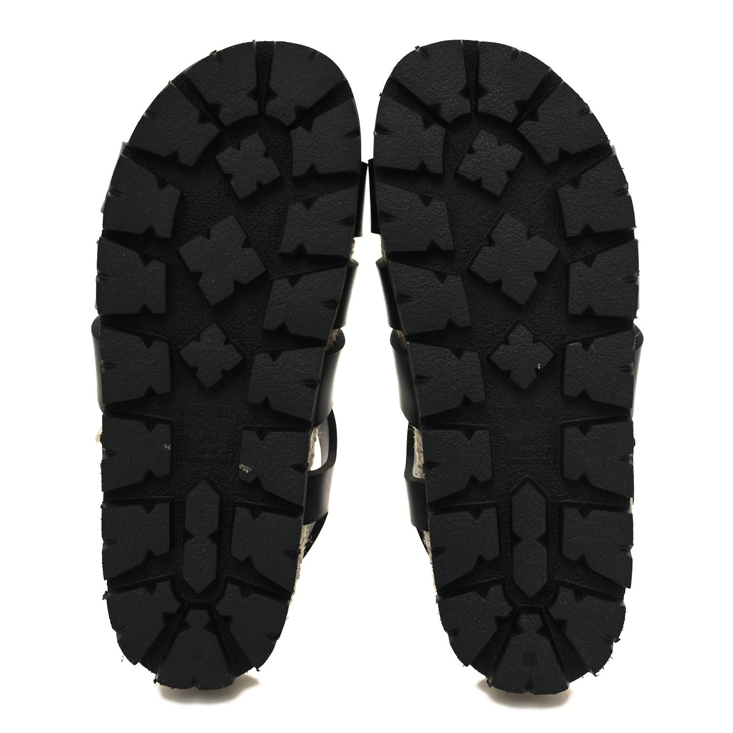 Vitello Soft Rope Metal Triangle Cage Sandals 39 Black