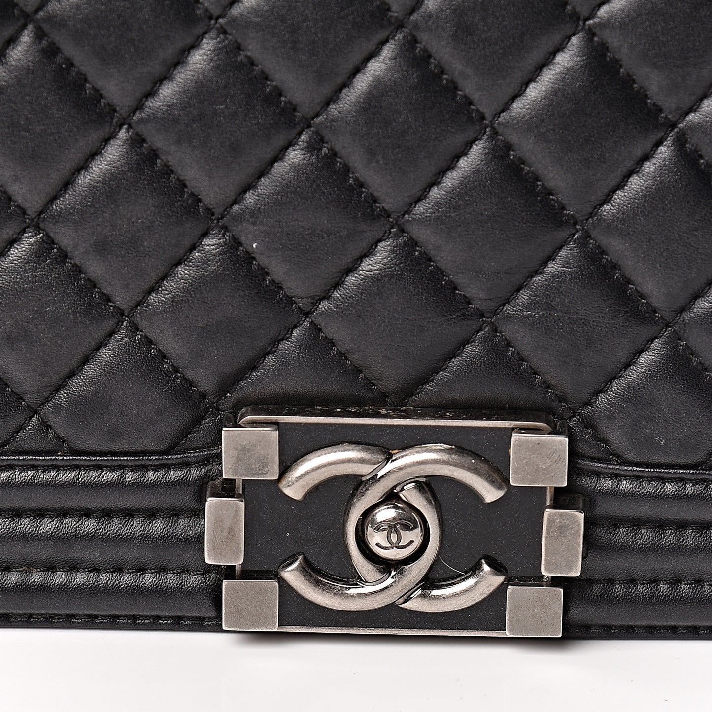 Lambskin Quilted Medium Boy Flap Black