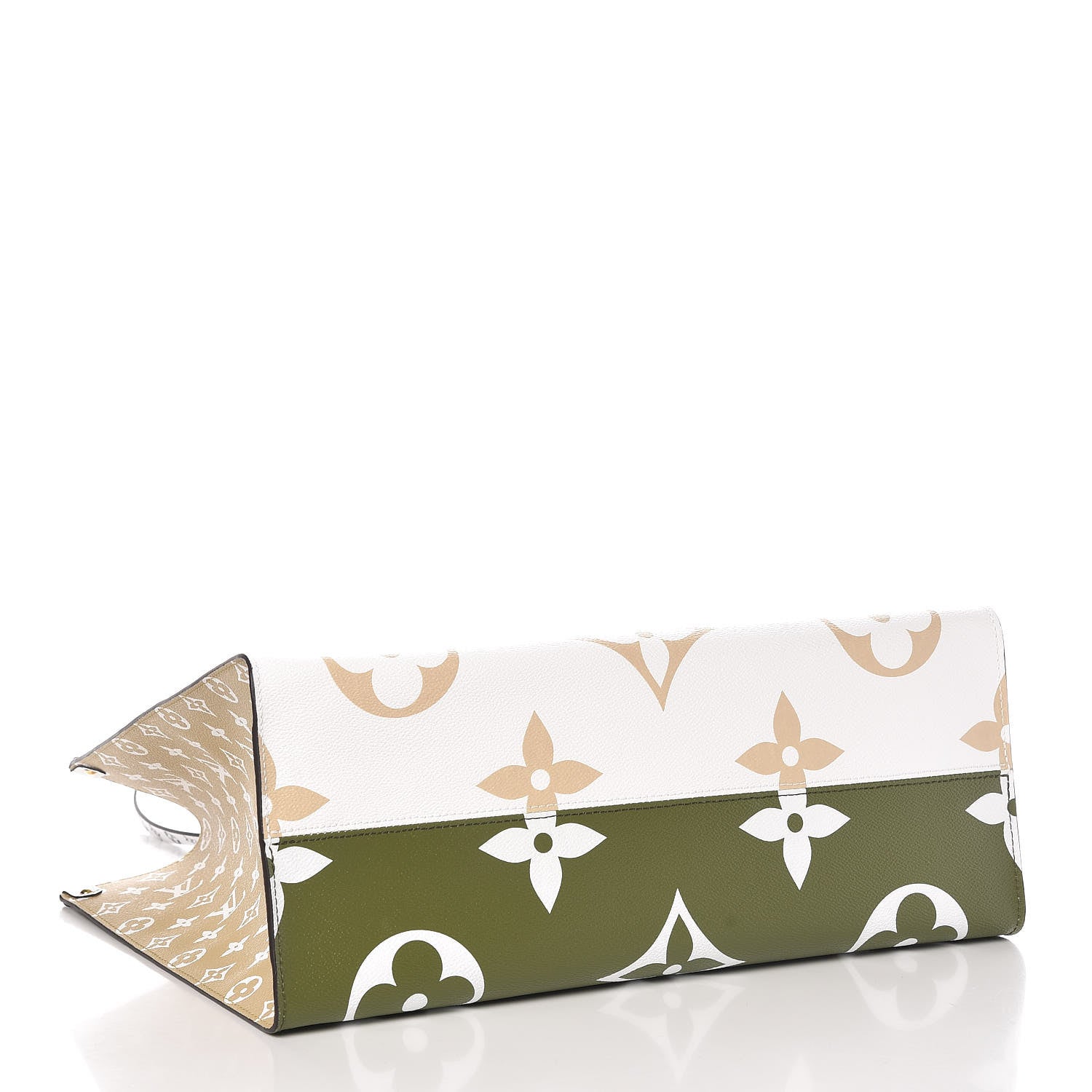 Louis Vuitton Monogram Giant Onthego GM Kaki Beige 4 of 9