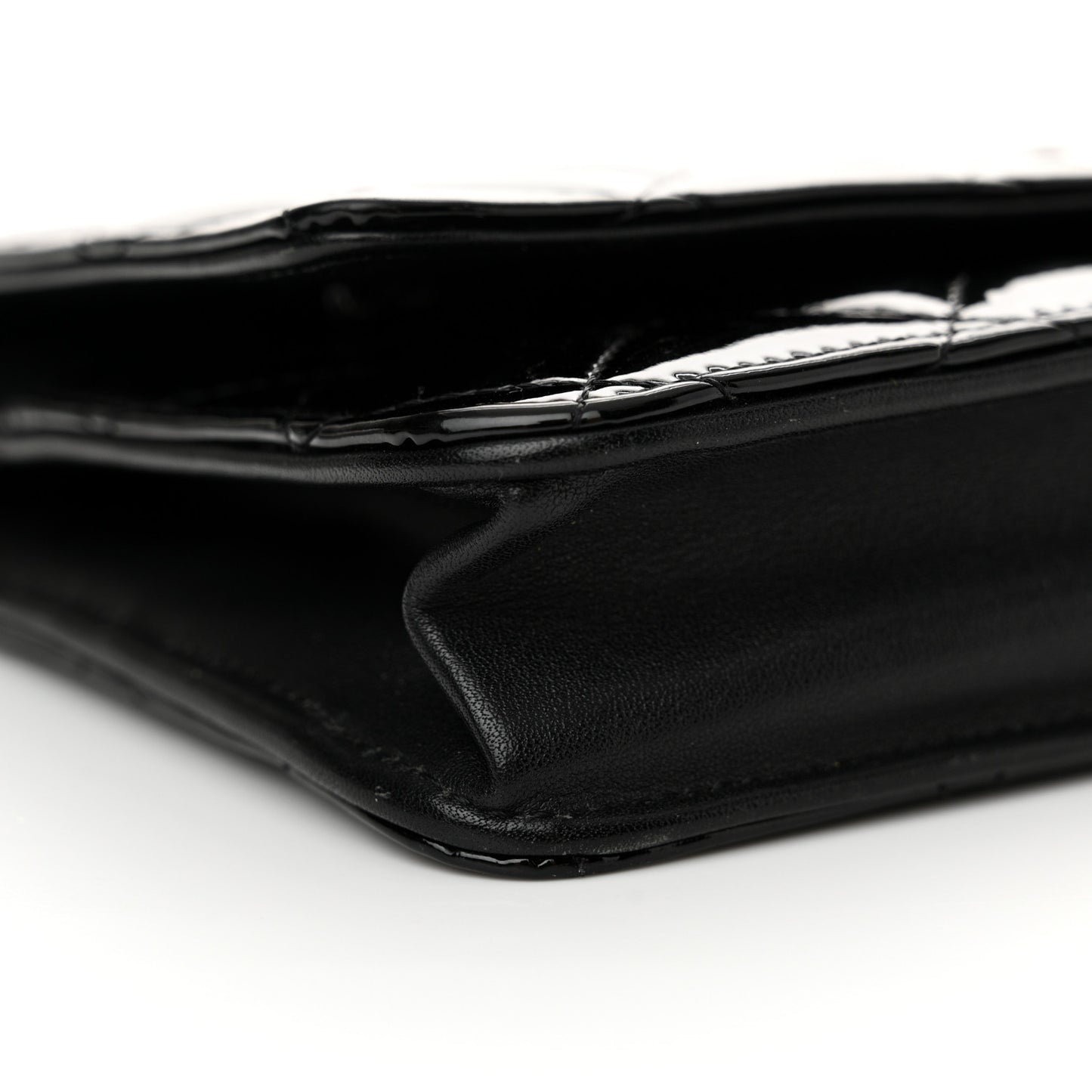 Patent Quilted Wallet On Chain WOC Black