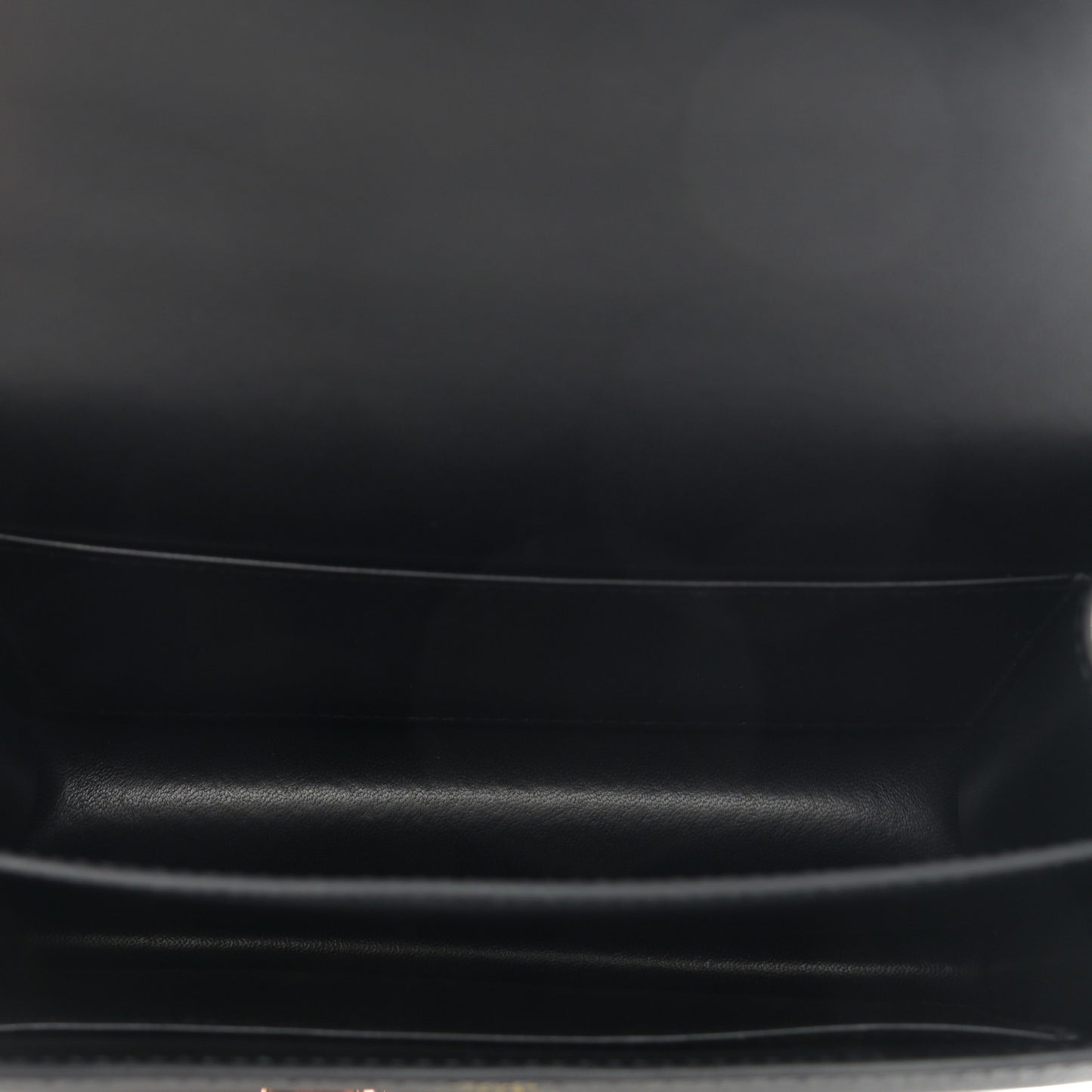 Epsom Constance 18 Black