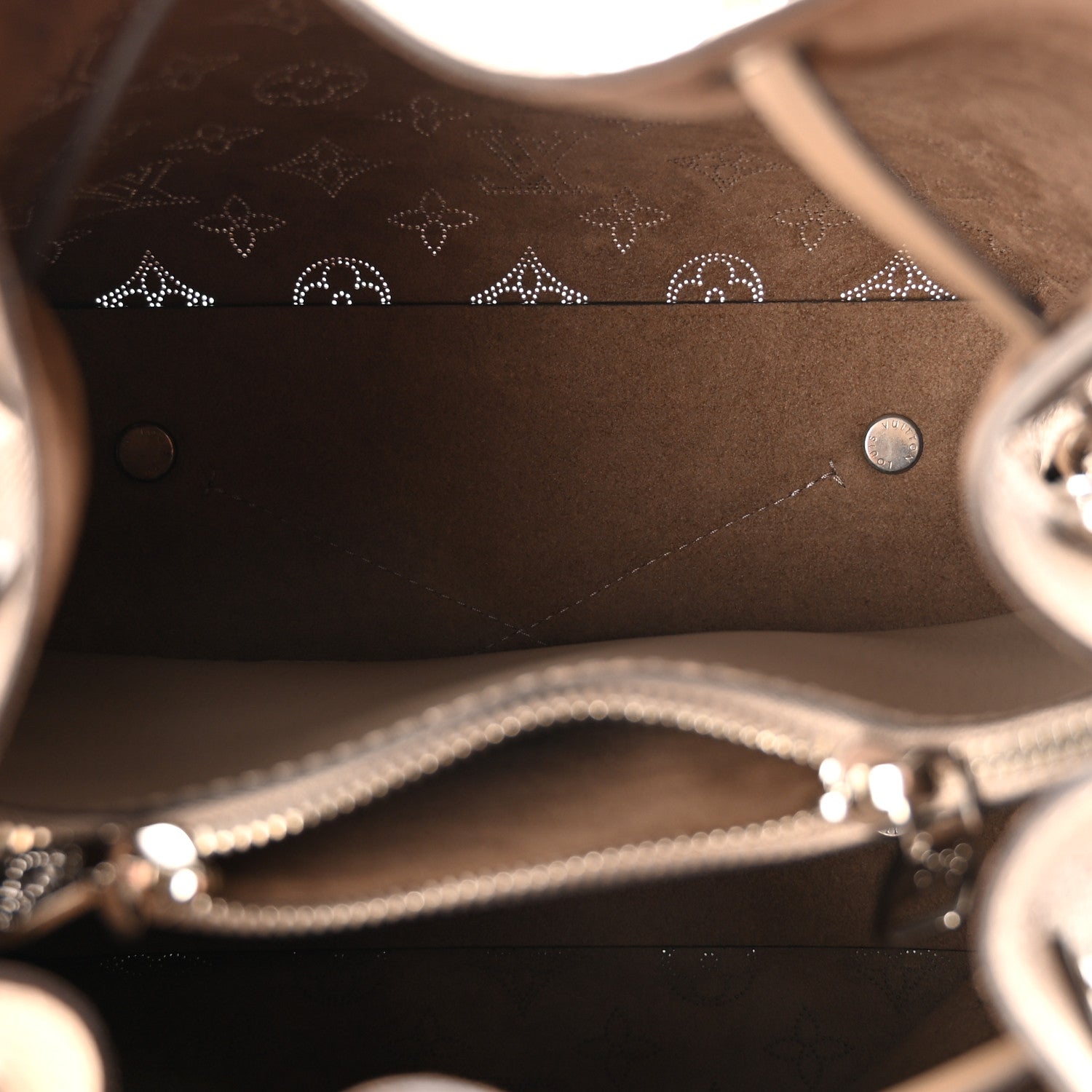 Louis Vuitton Mahina Muria Galet 5 of 9