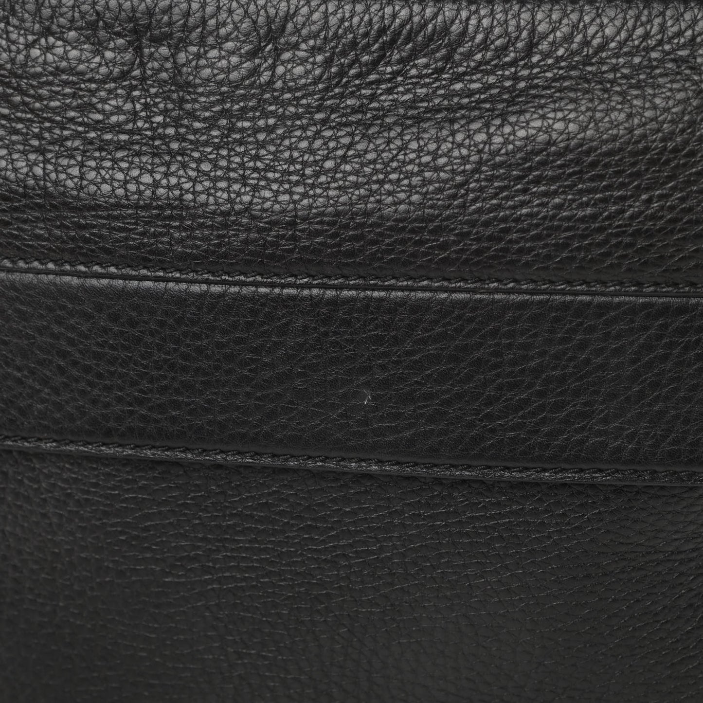 Pebbled Calfskin Medium Soho Messenger Bag Black