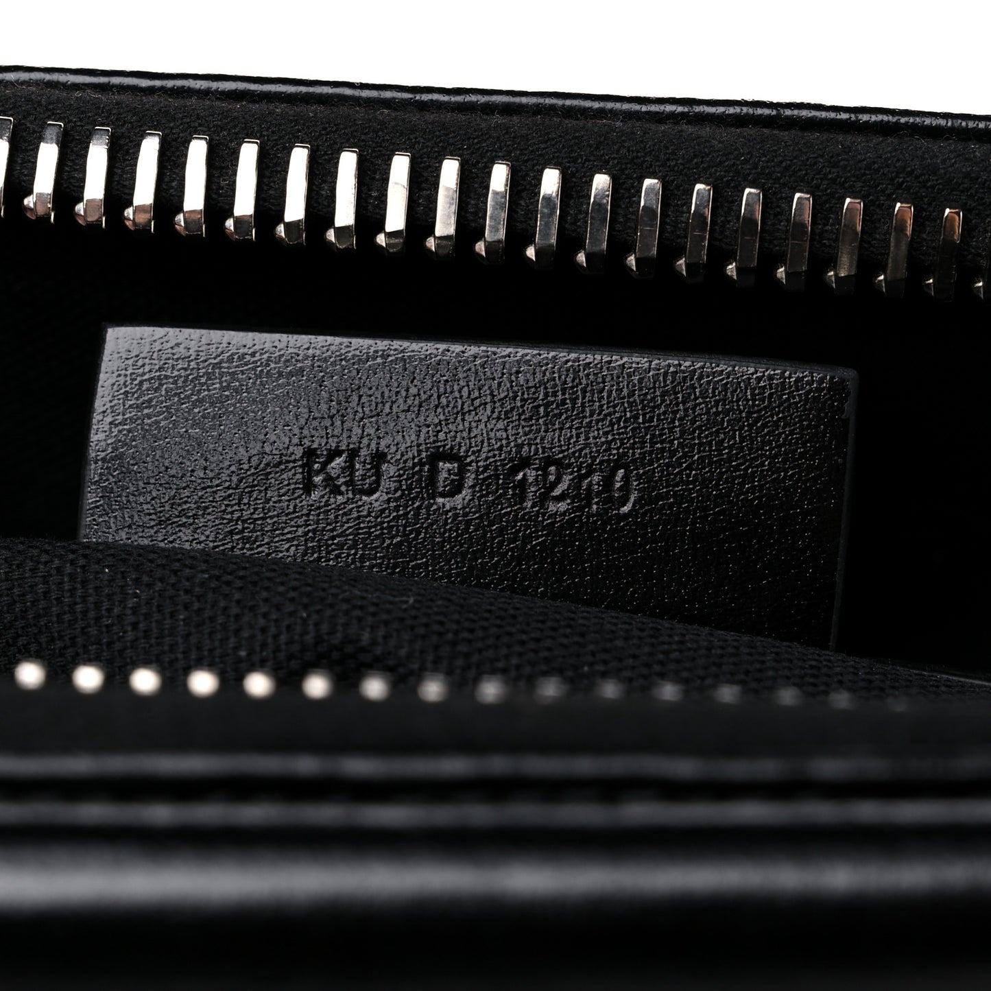 Shiny Lord Calfskin Small Antigona With Chain Black