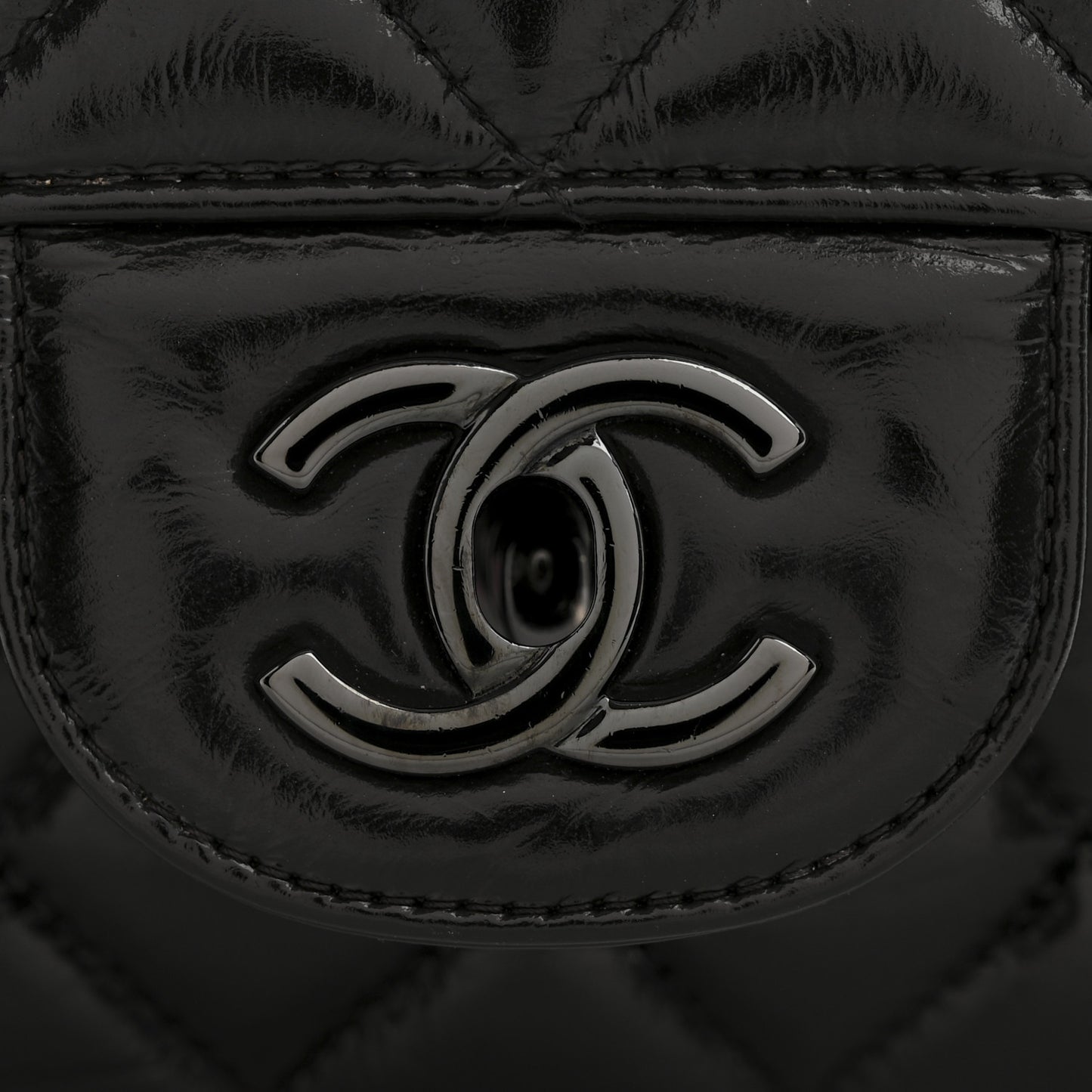 Shiny Crumpled Calfskin Quilted Jumbo Double Flap So Black