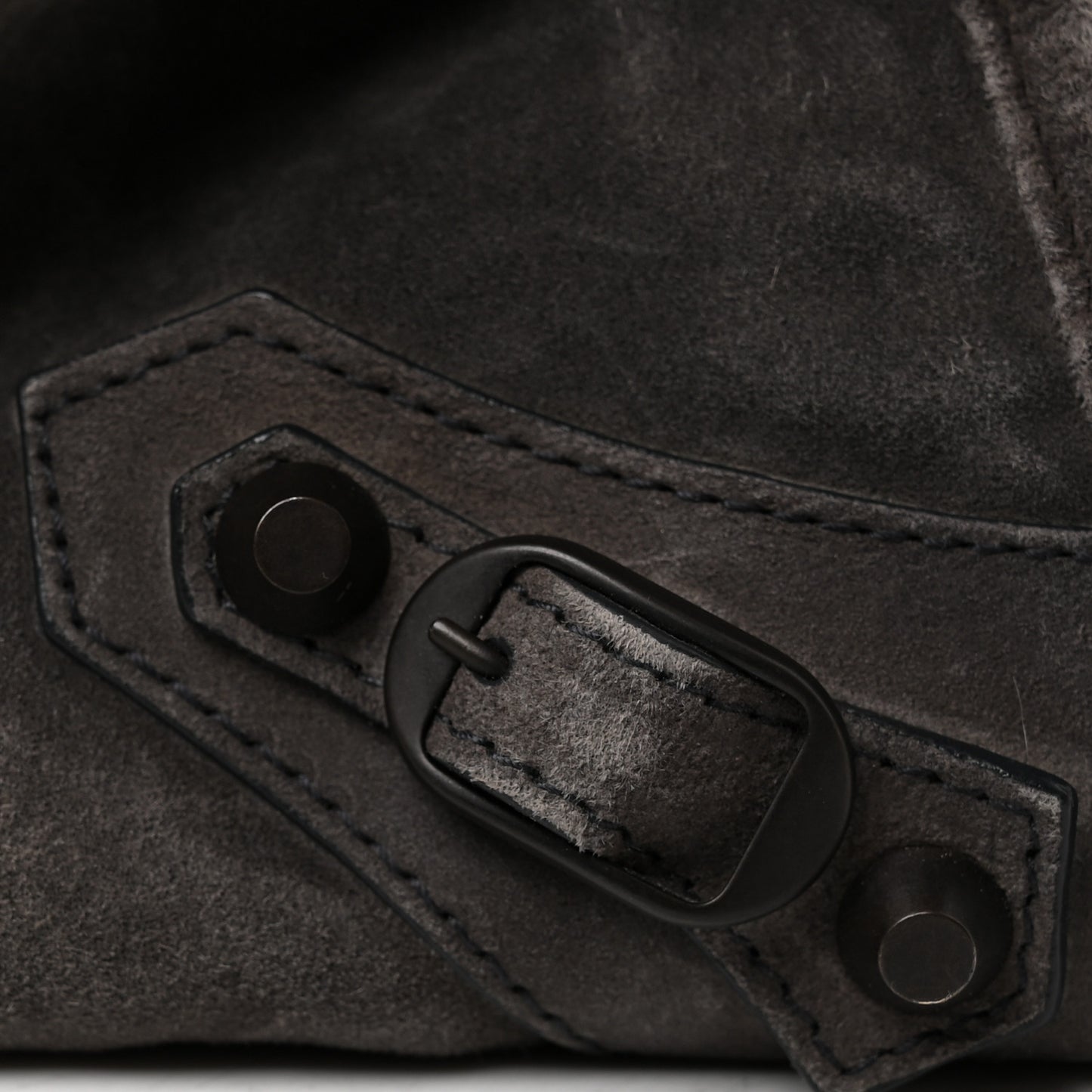 Waxed Suede Calfskin Classic Hardware Medium Le City Storm Grey