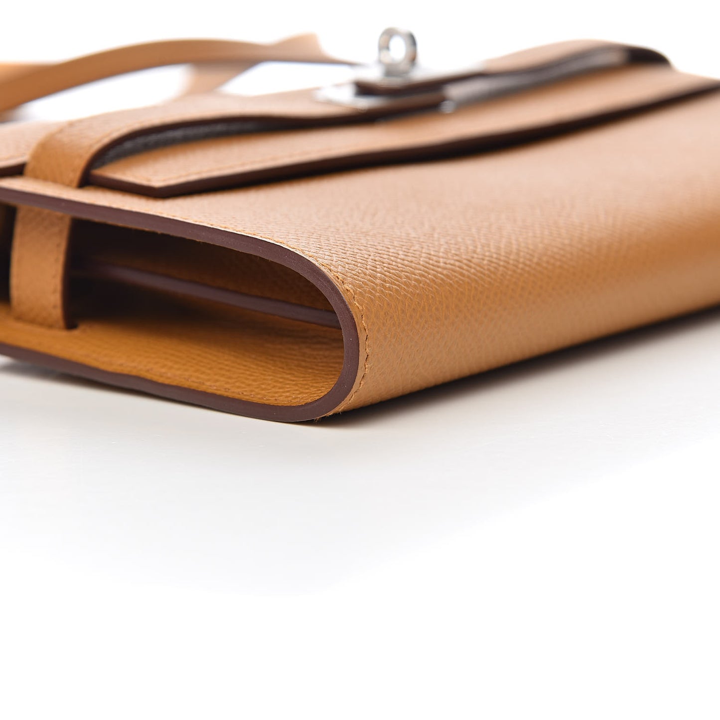 Epsom Kelly Wallet To Go Sesame
