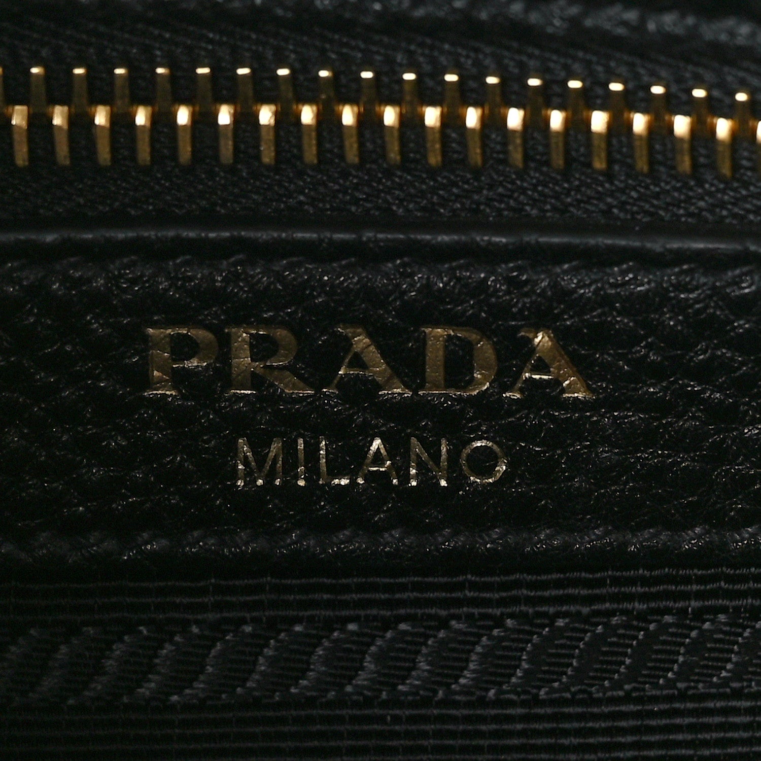 Prada Vitello Daino Zippered Messenger Hobo Black 6 of 8