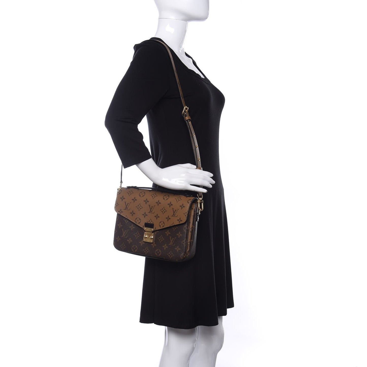 Reverse Monogram Pochette Metis