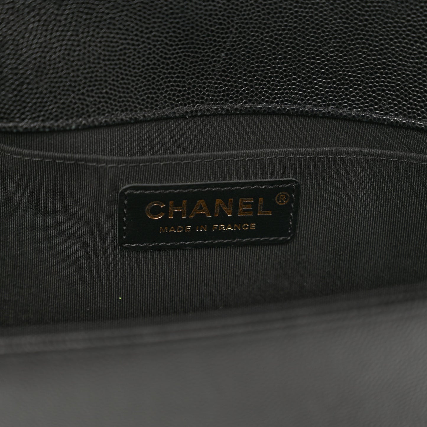 Caviar Quilted Medium Boy Flap Black