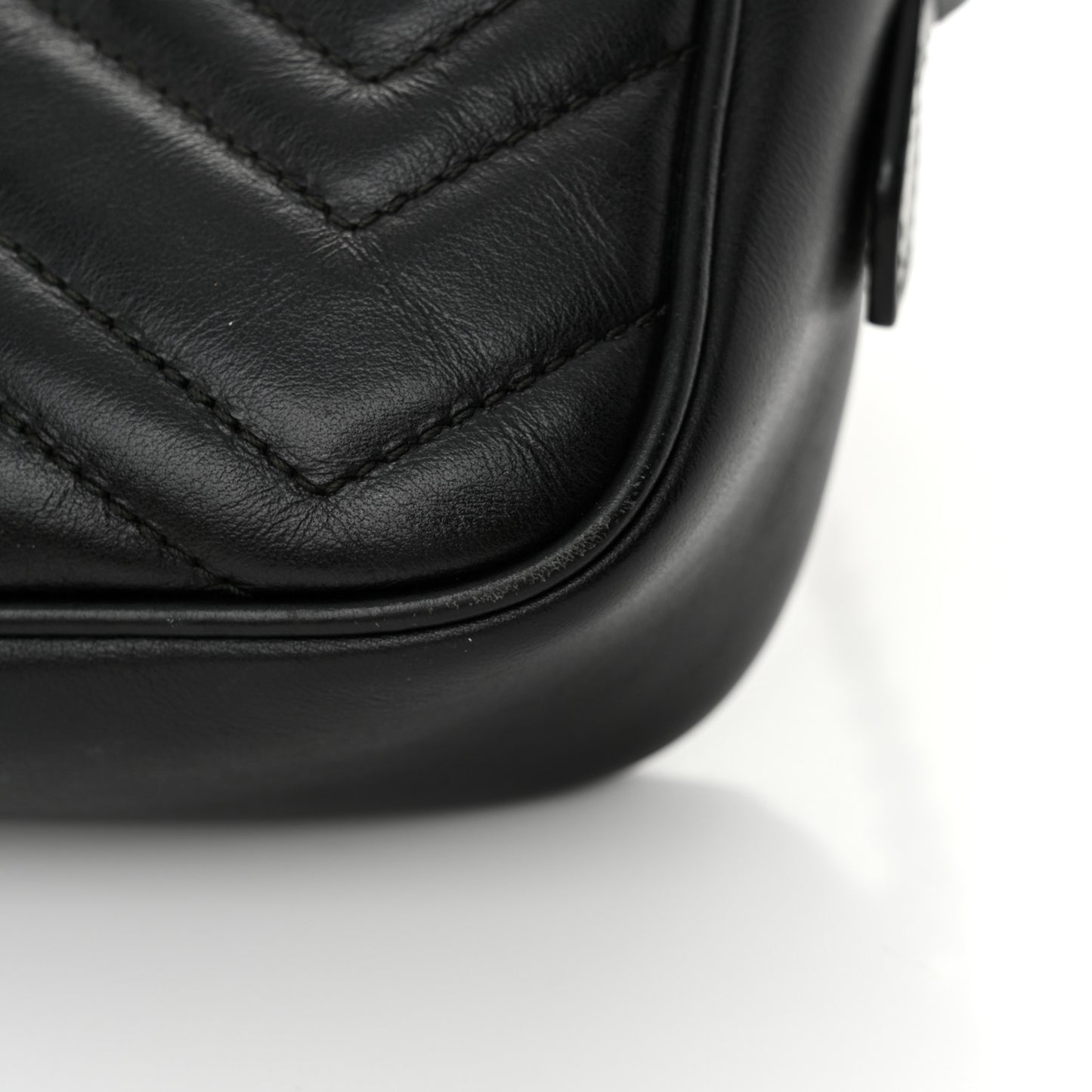 Calfskin Matelasse Mini GG Marmont Chain Shoulder Bag Black