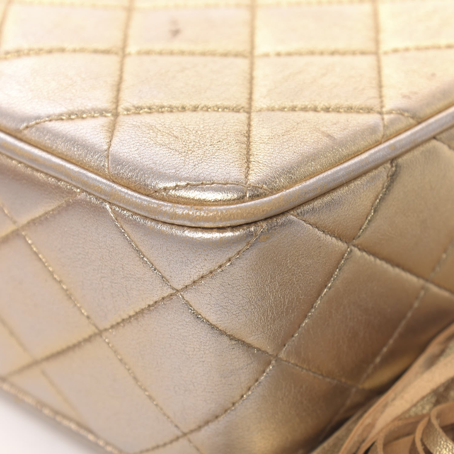 Chanel Metallic Lambskin Quilted Camera Case Gold 21 of 25