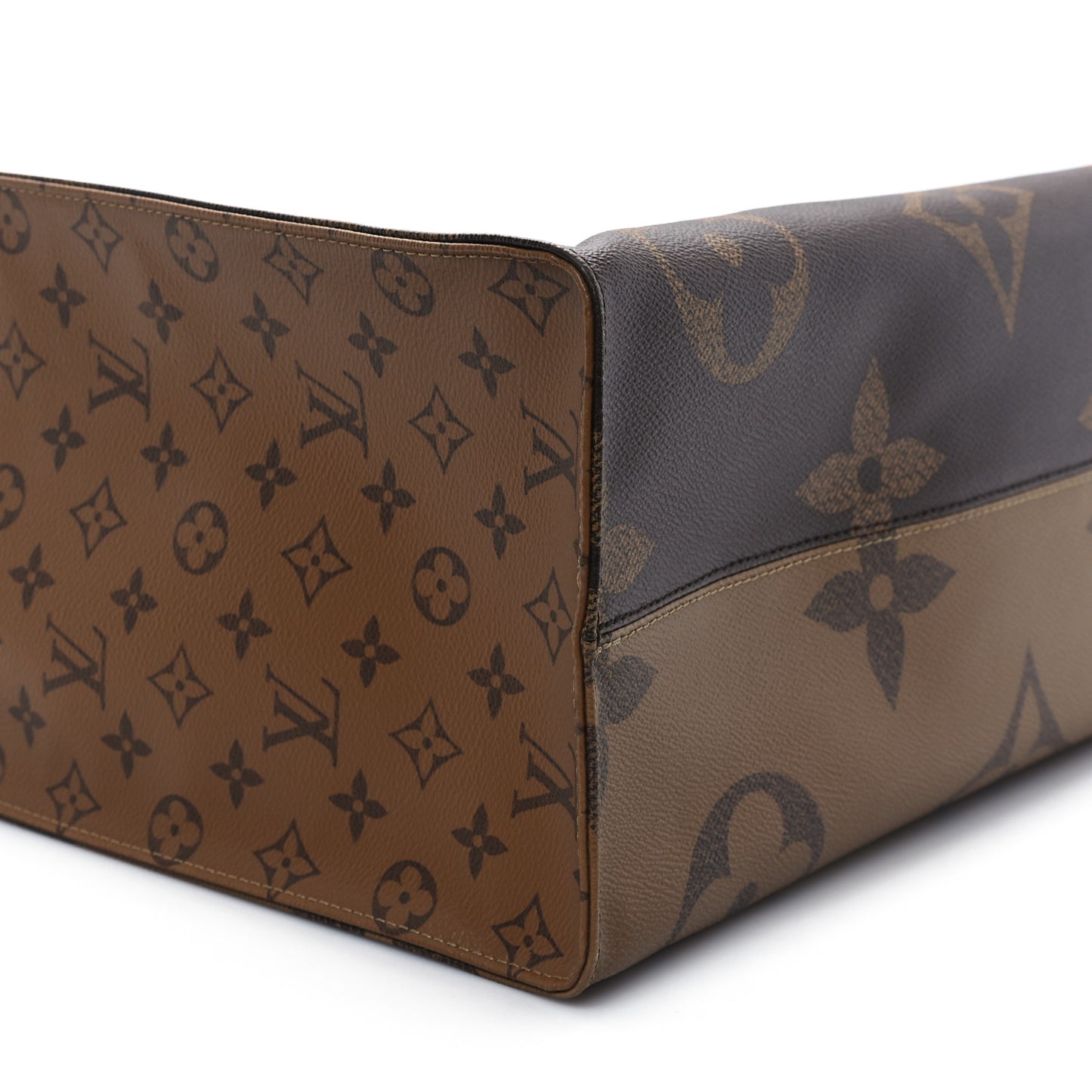 Reverse Monogram Giant Onthego GM