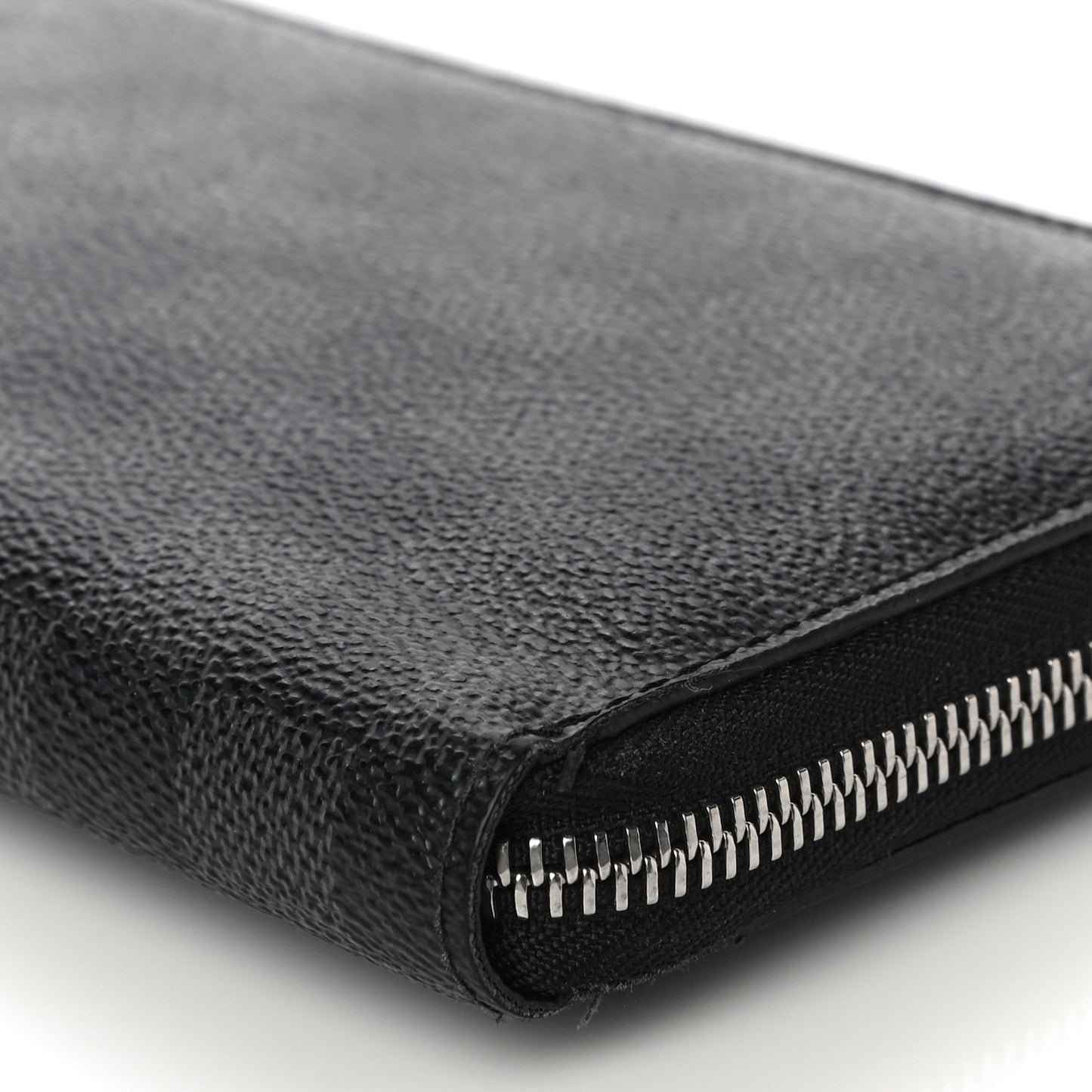 Damier Graphite Zippy Organizer Wallet