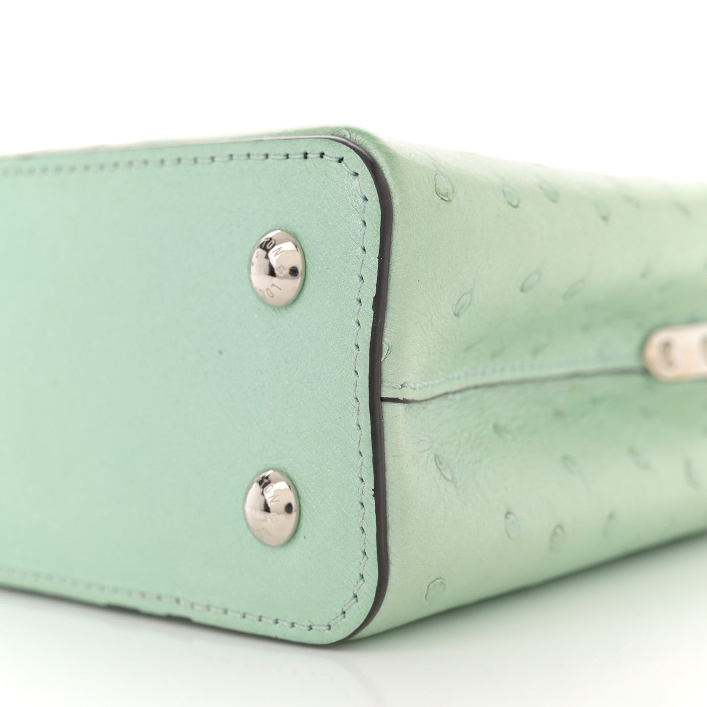 Iridescent Ostrich Capucines Mini Vert d’Eau