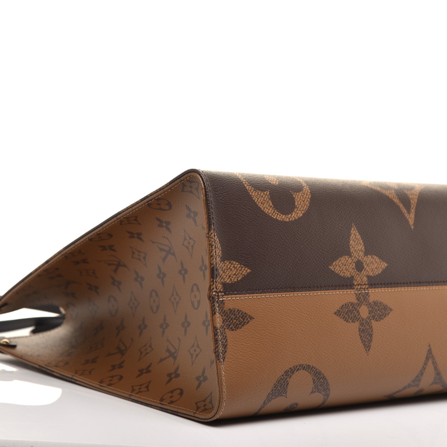 Louis Vuitton Reverse Monogram Giant Onthego GM 8 of 9