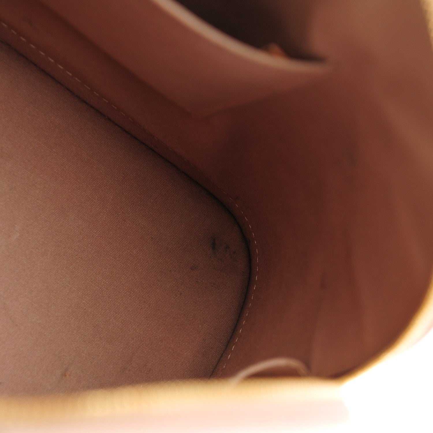 Louis Vuitton Vernis Alma GM Beige Poudre 8 of 13