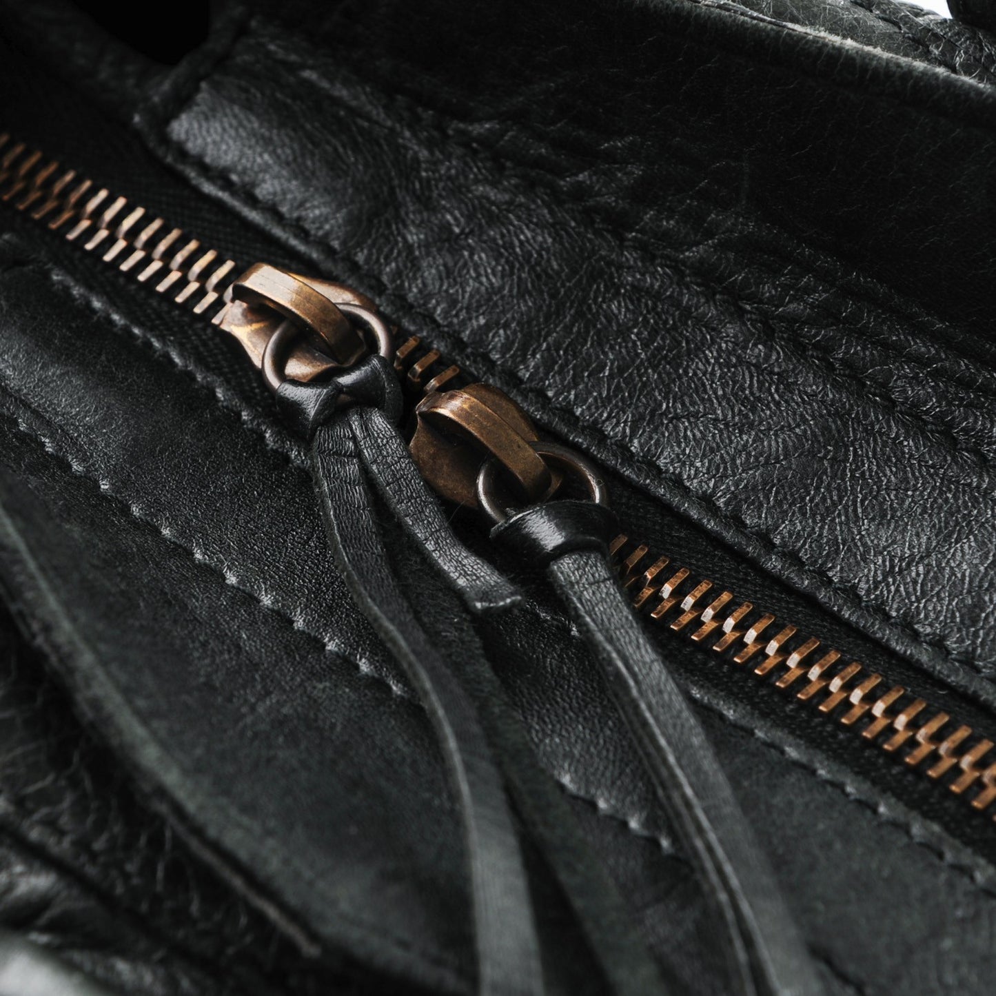 Agneau Classic Hardware Part Time Black