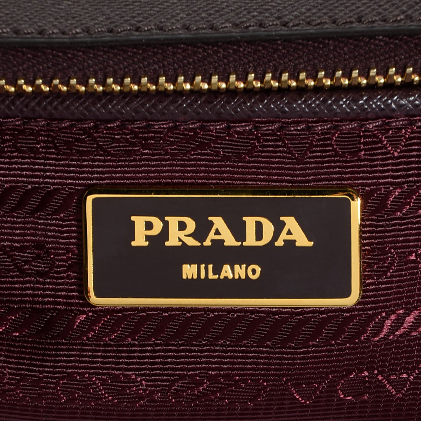 Saffiano Lux Large Double Zip Tote Bordeaux