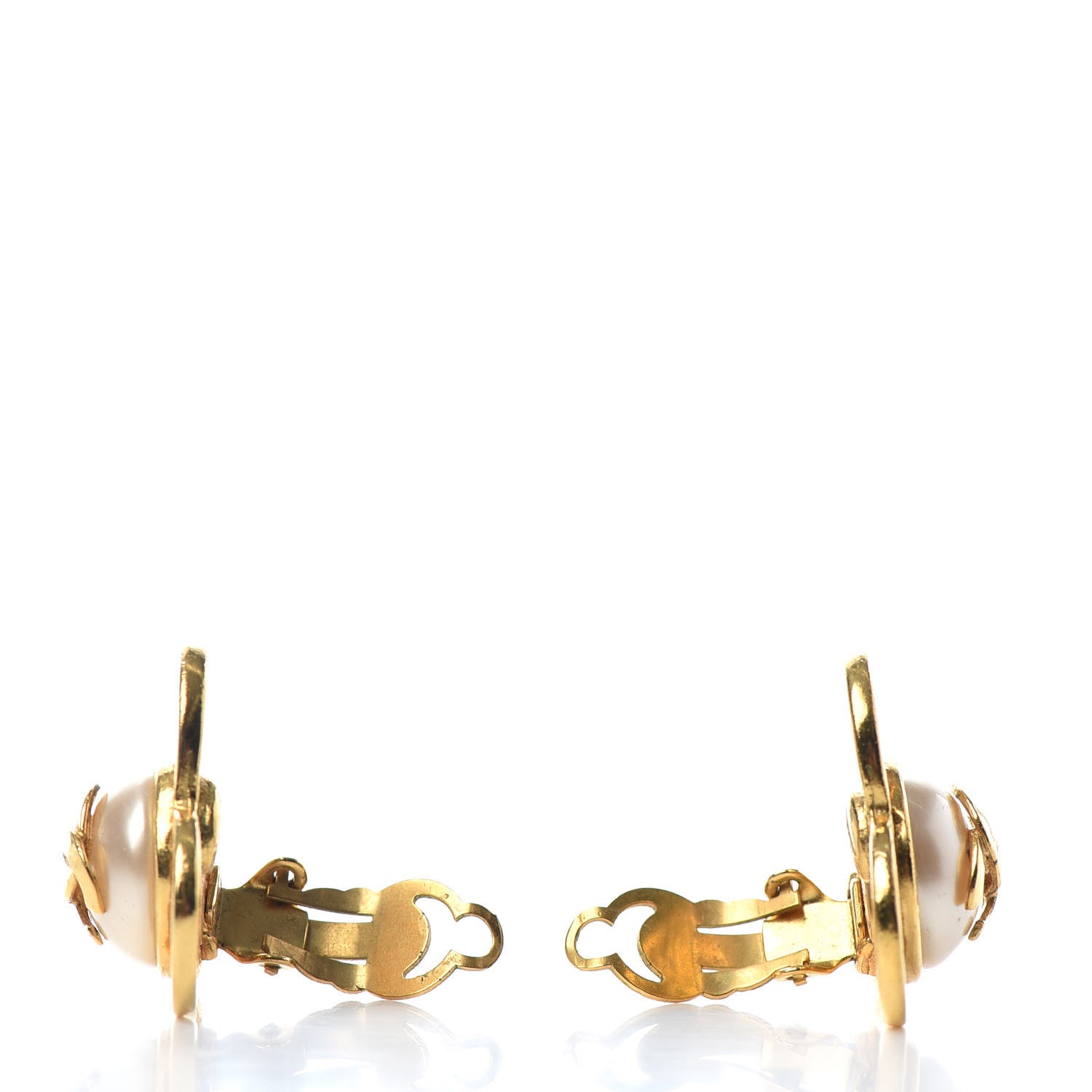 Chanel Pearl Heart Clip On Earrings Gold 3 of 4
