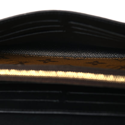 Louis Vuitton Reverse Monogram Giant Sarah Wallet 5 of 7