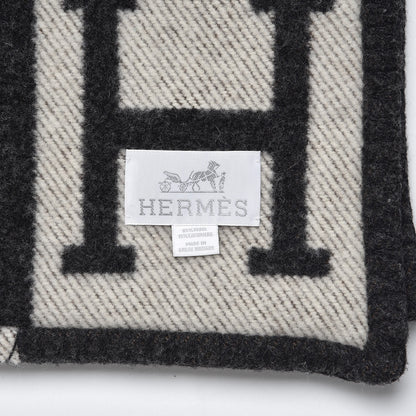 Hermes Wool Cashmere Avalon Blanket Ecru Gris Fonce 4 of 4