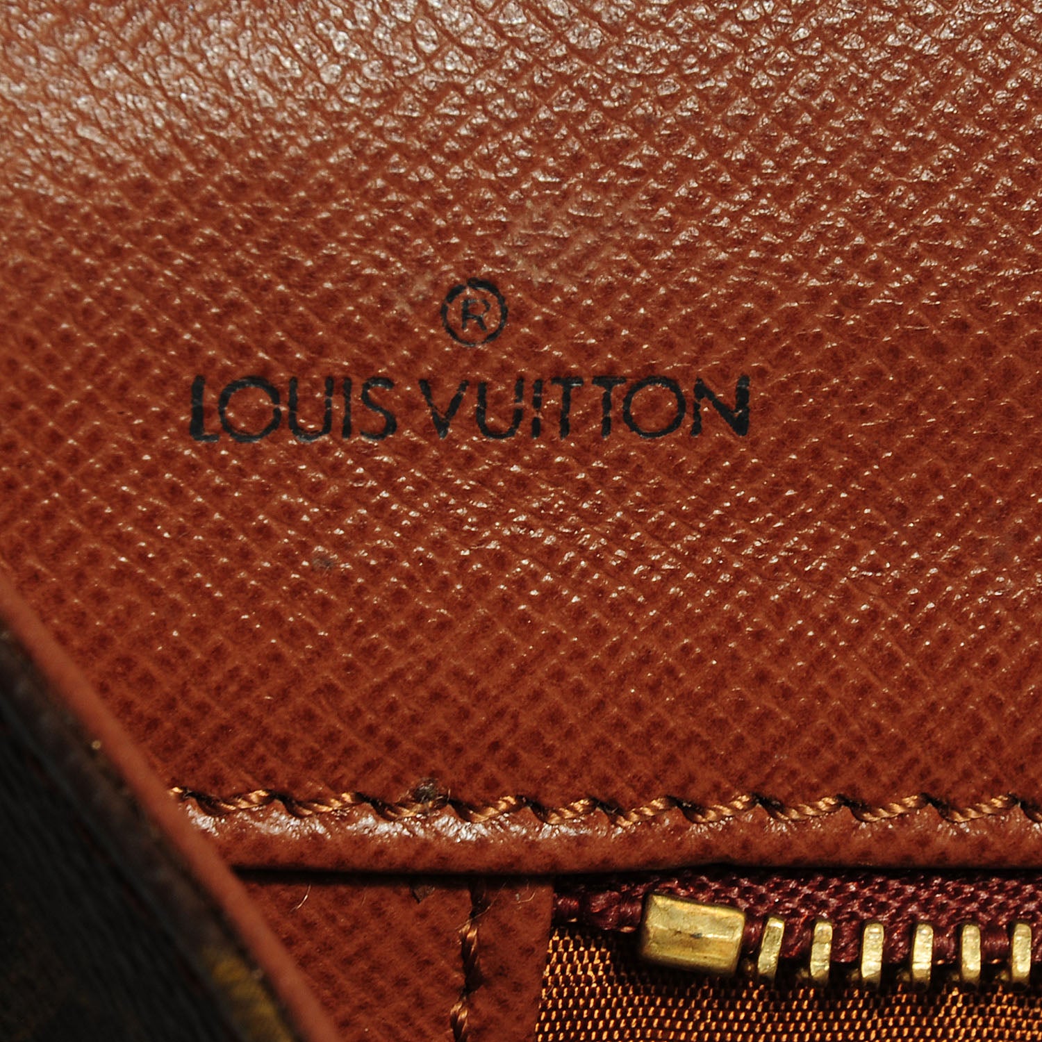 Louis Vuitton Monogram Pochette Dame 29 5 of 7