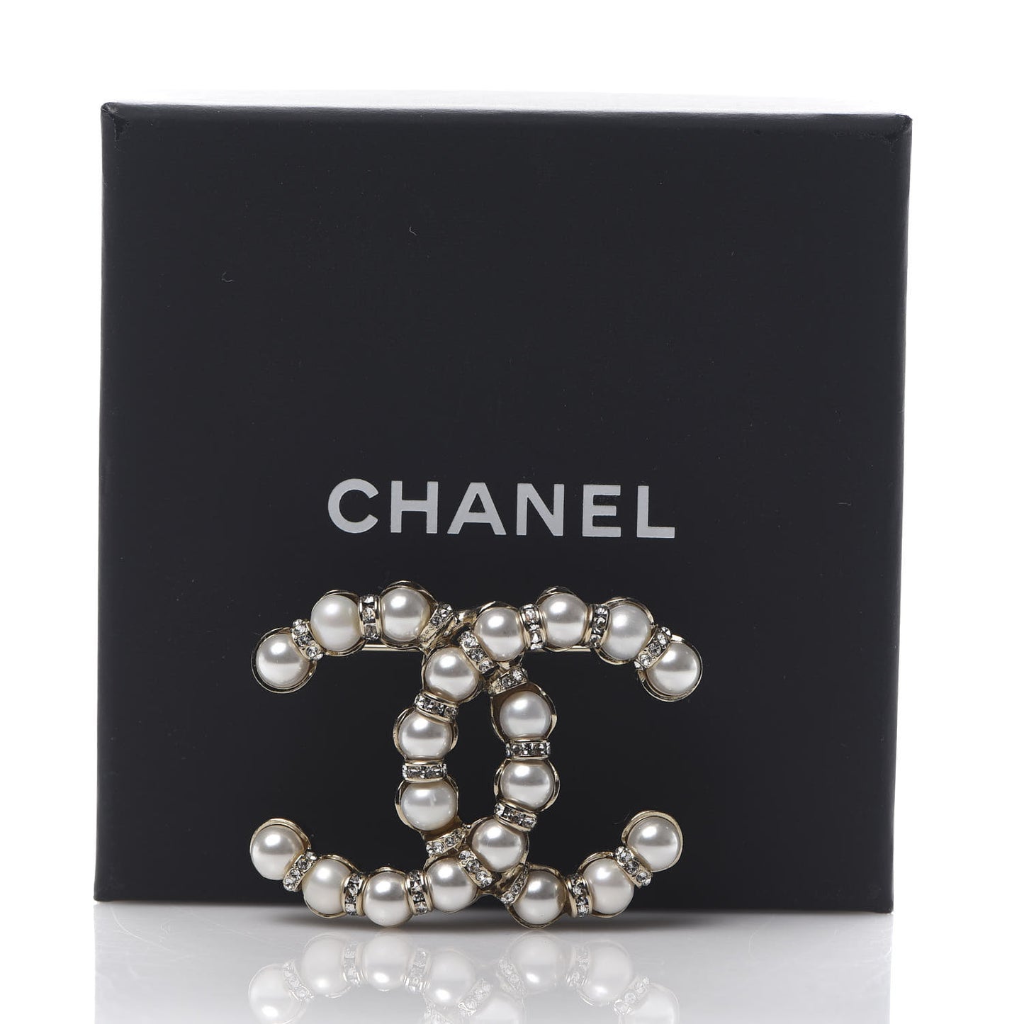 Pearl Crystal Nefertiti CC Brooch Gold