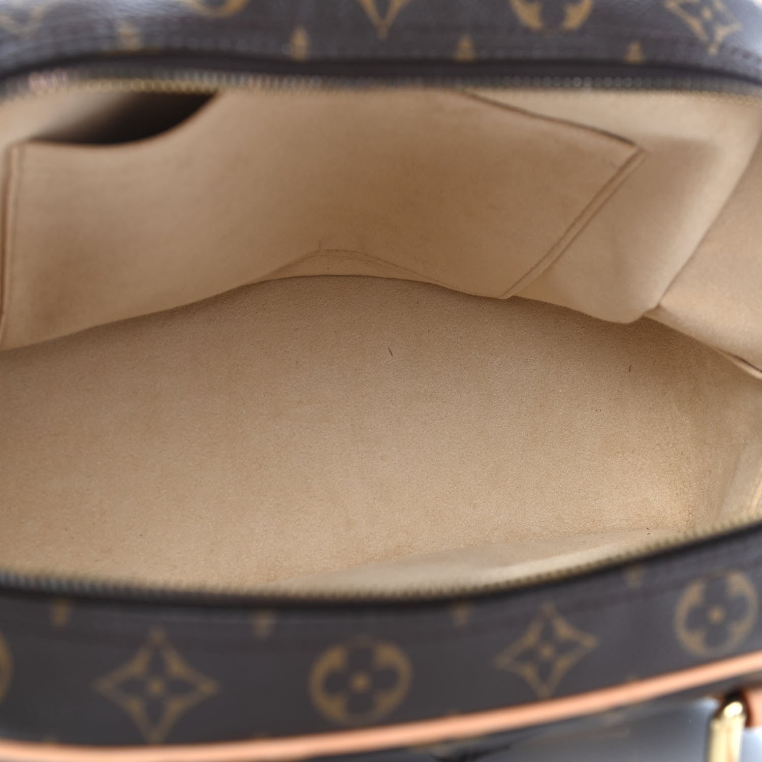 Louis Vuitton Monogram Manhattan PM 5 of 10