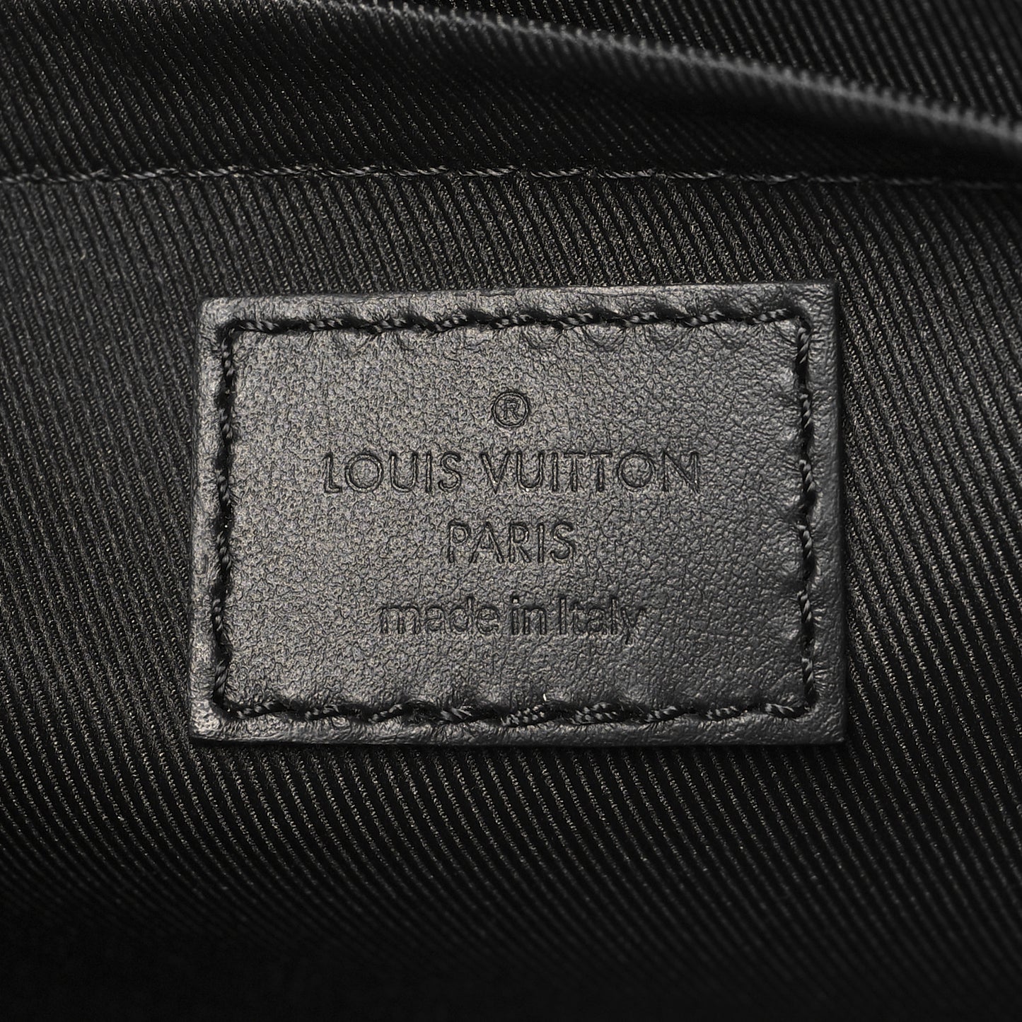 Taurillon Monogram Sac Plat 24H Black