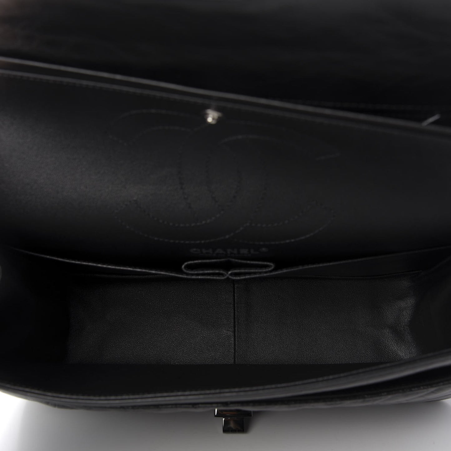 Aged Calfskin Chevron Quilted 2.55 Reissue 226 So Black