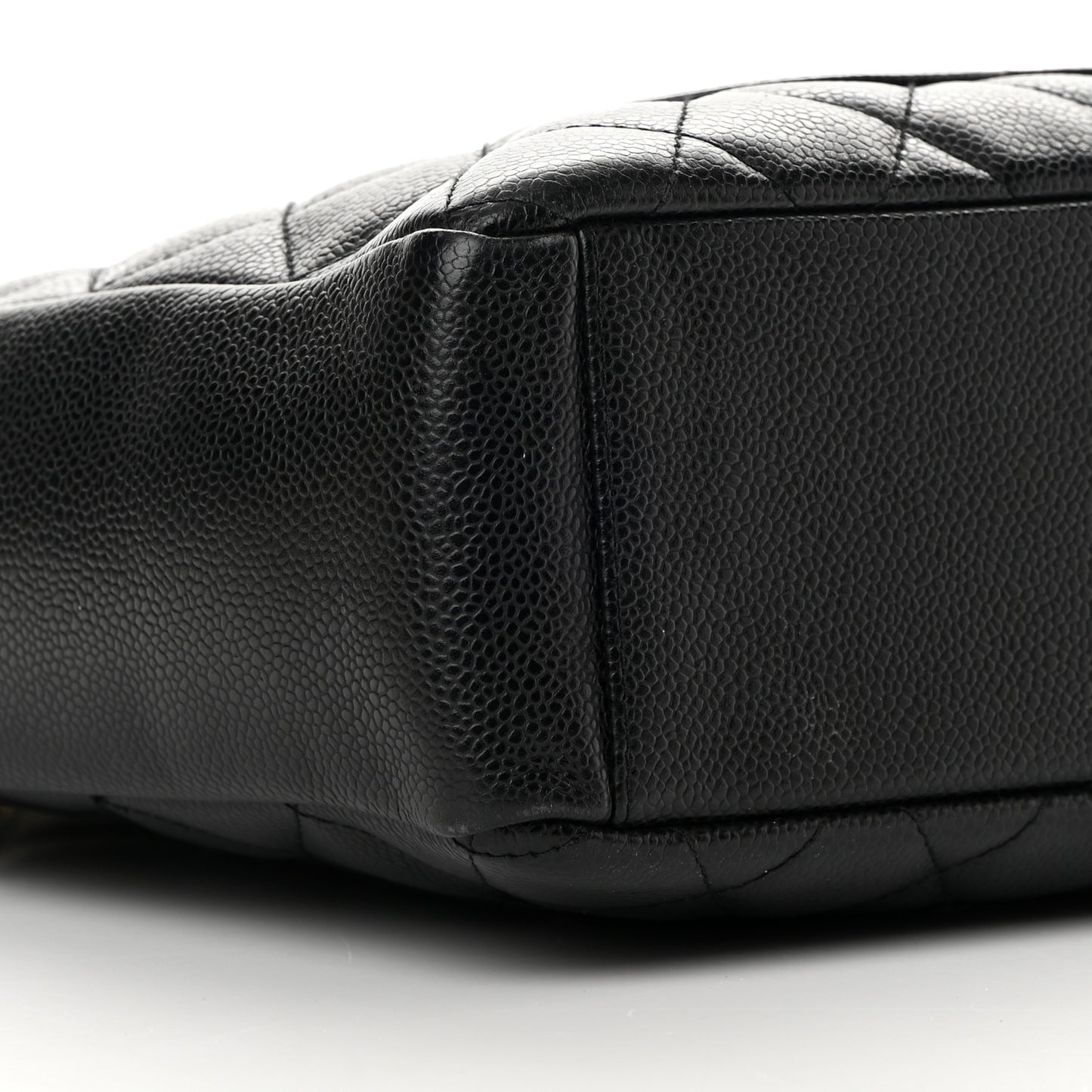 Caviar Quilted Petit Shopping Tote PST Black