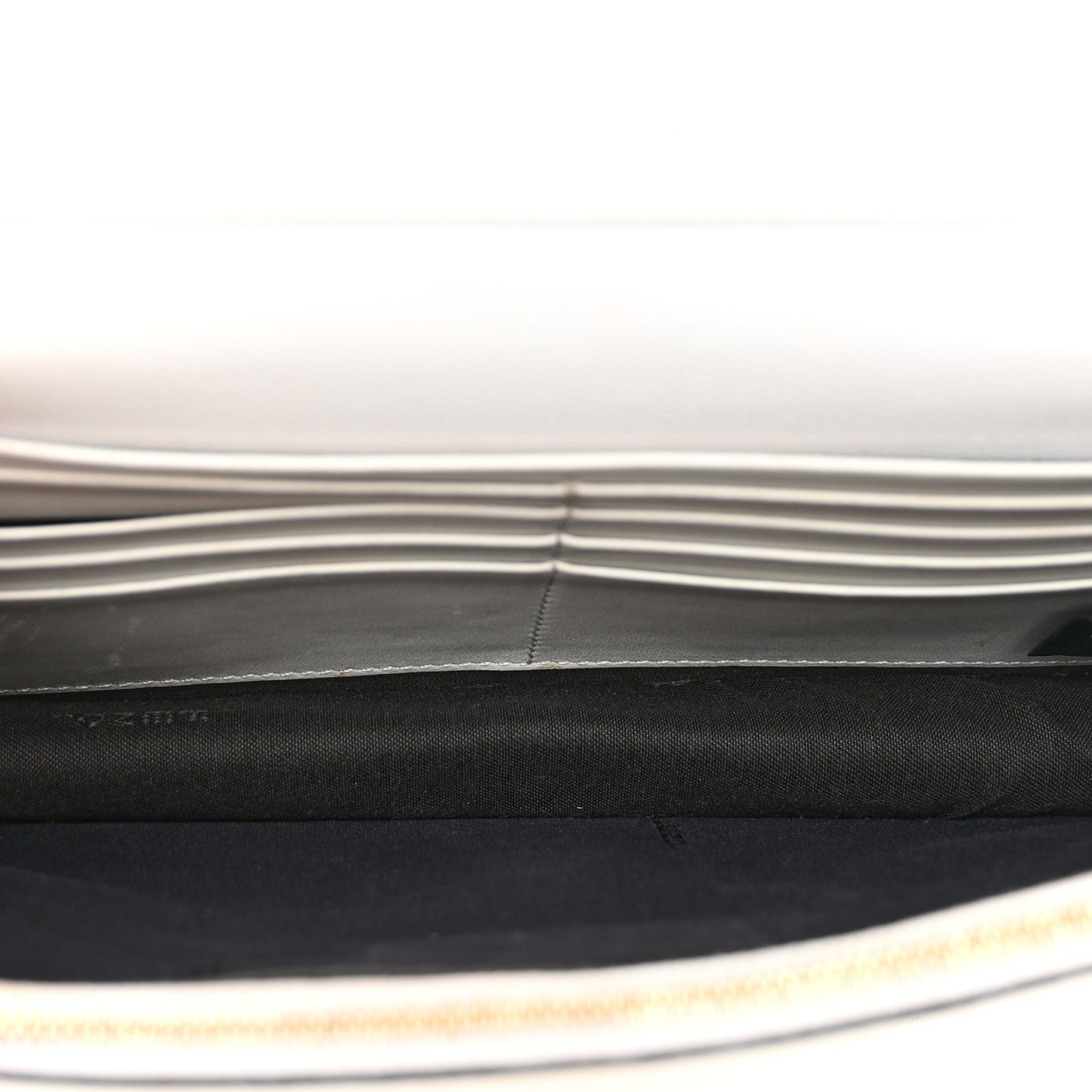Vitello Cruise F is Fendi FF 1974 Embossed Medium Envelope Wallet On Chain Optical White Maya Black