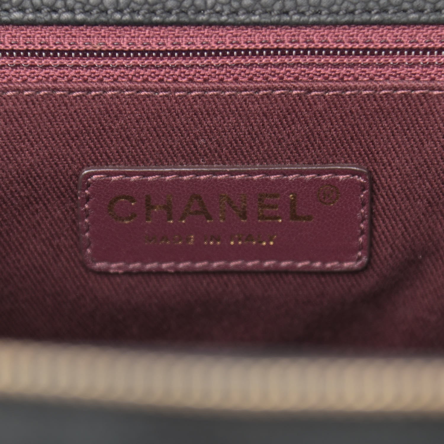 Chanel Iridescent Grained Calfskin Quilted Globe Trotter Vanity Case Black 6 of 12