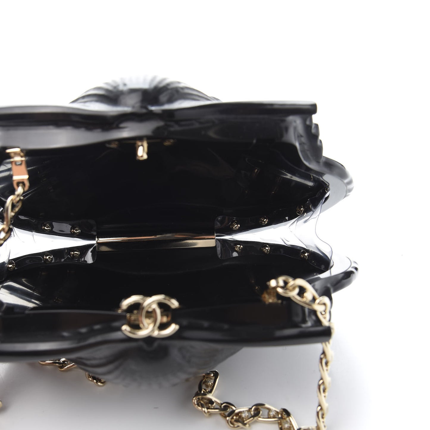 Plexiglass Evening On The Beach Shell Clutch Black