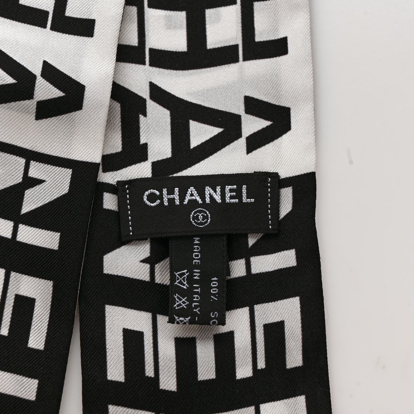 Silk Logo Slim Bandeau Scarf Black White