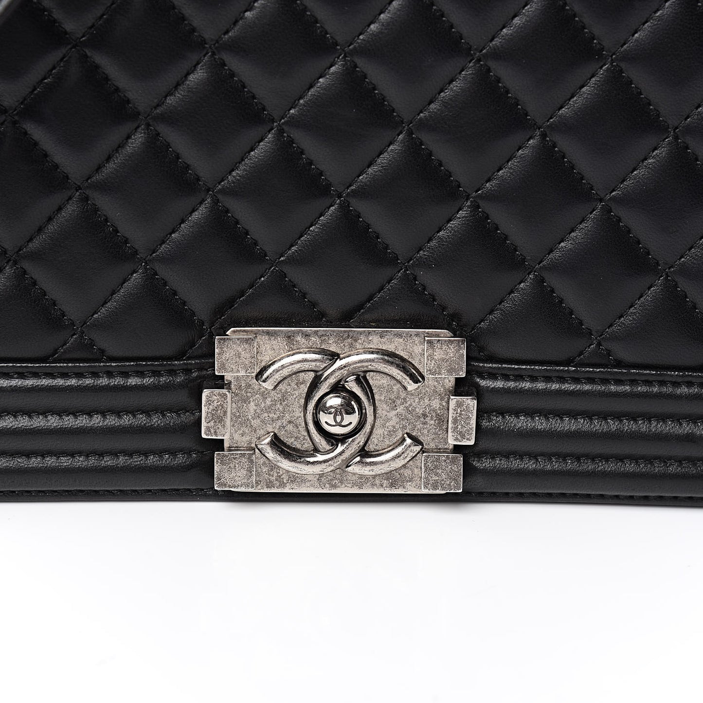 Lambskin Quilted Medium Boy Flap Black