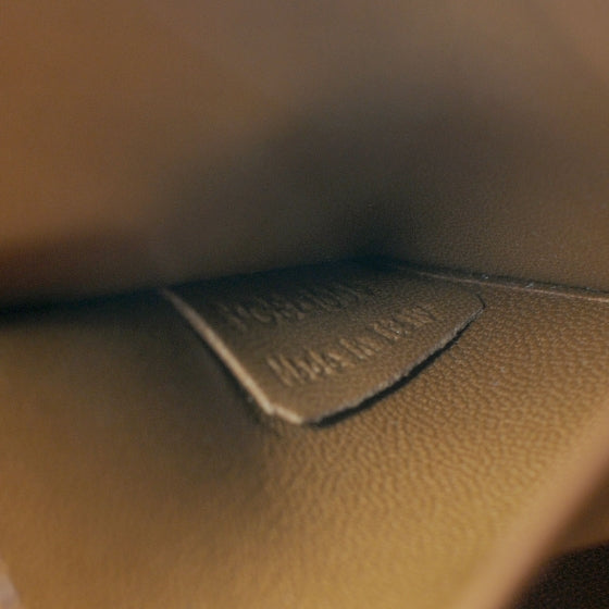 Leather Medium Classic Box Flap Bag Camel