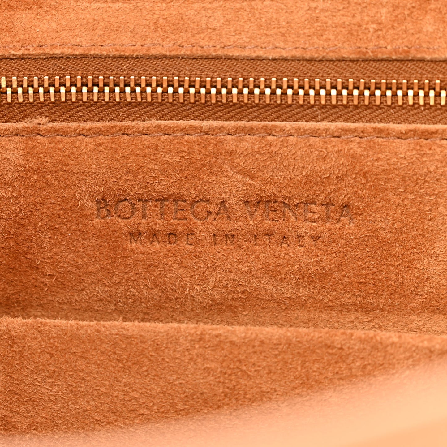 Grained Calfskin Maxi Intrecciato Small Arco Caramel