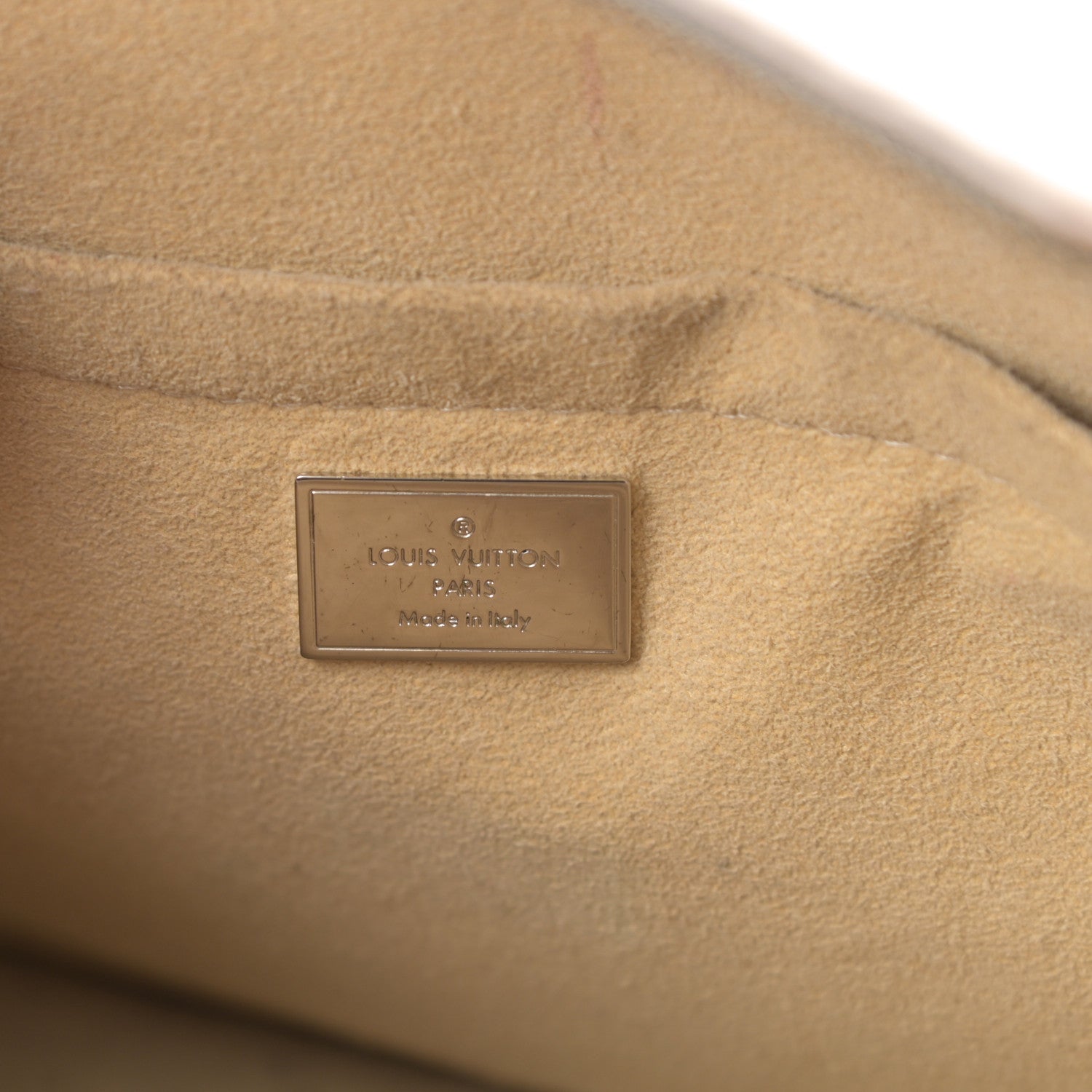 Louis Vuitton Vernis Epi Monogram Spring Street Creme 6 of 18