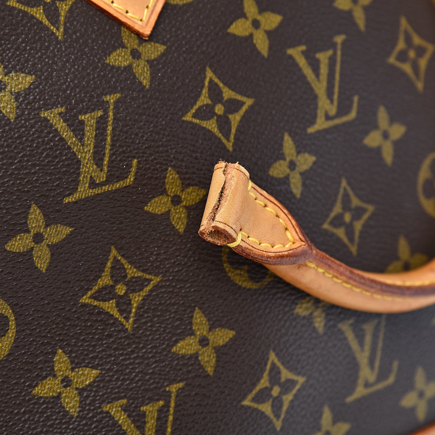 Louis Vuitton Monogram Alma PM 11 of 19
